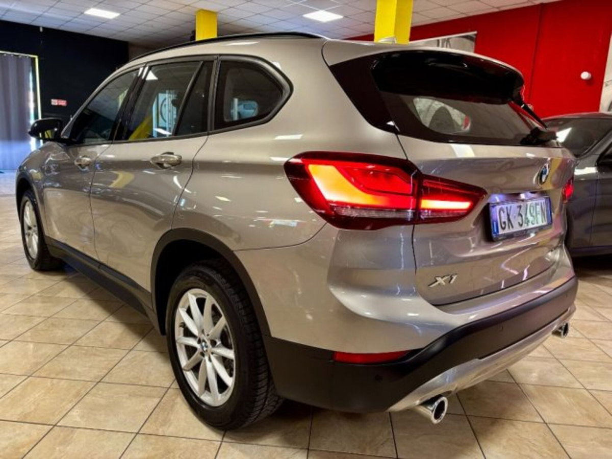 BMW X1 sDrive20d Business Advantage (4)