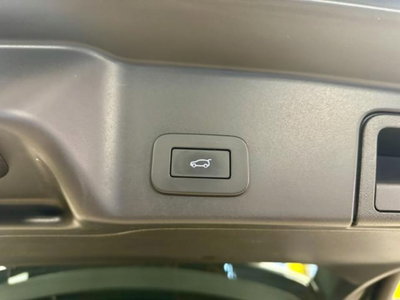 Land Rover Range Rover Evoque 2.0D I4 204 CV AWD Auto R-Dynamic (16)