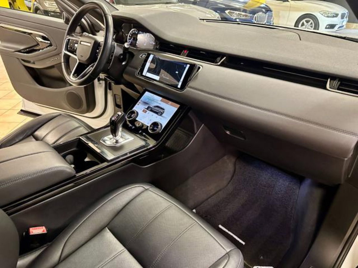 Land Rover Range Rover Evoque 2.0D I4 204 CV AWD Auto R-Dynamic (17)