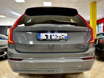 Volvo XC90 D5 AWD Geartronic 7 posti Kinetic (6)