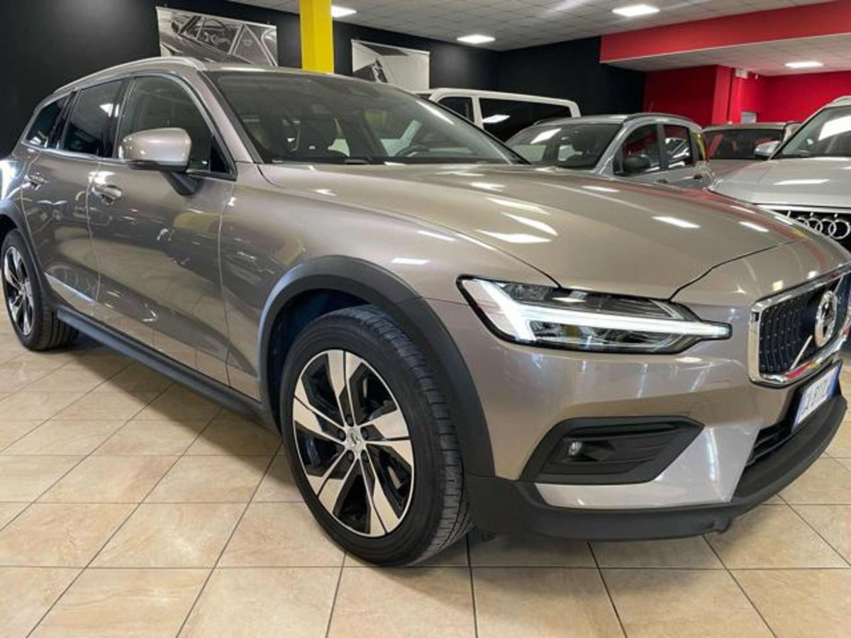 Volvo V60 Cross Country D4 AWD Geartronic Pro