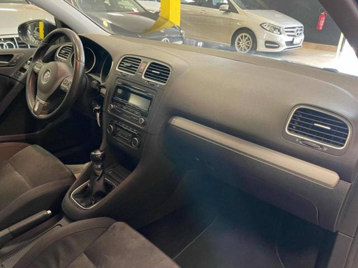 Volkswagen Golf 1.6 TDI DPF 5p. BlueMotion (9)