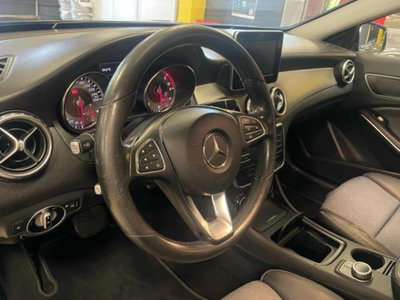 Mercedes-Benz GLA SUV 180 d Automatic Executive (7)