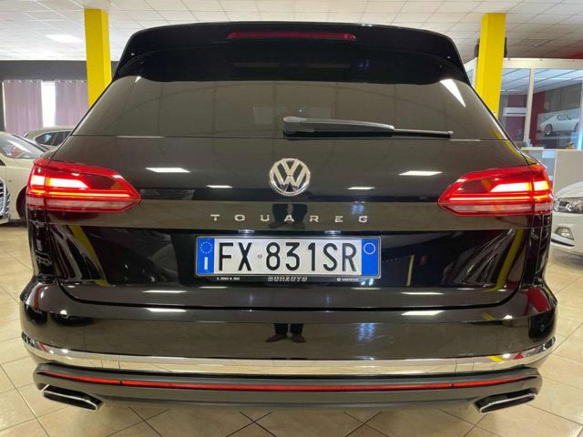 Volkswagen Touareg 3.0 V6 TDI 286 CV SCR (10)
