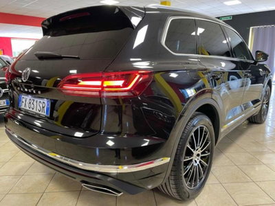Volkswagen Touareg 3.0 V6 TDI 286 CV SCR (11)