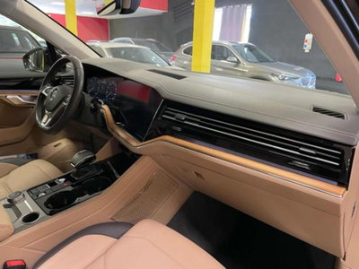 Volkswagen Touareg 3.0 V6 TDI 286 CV SCR (6)