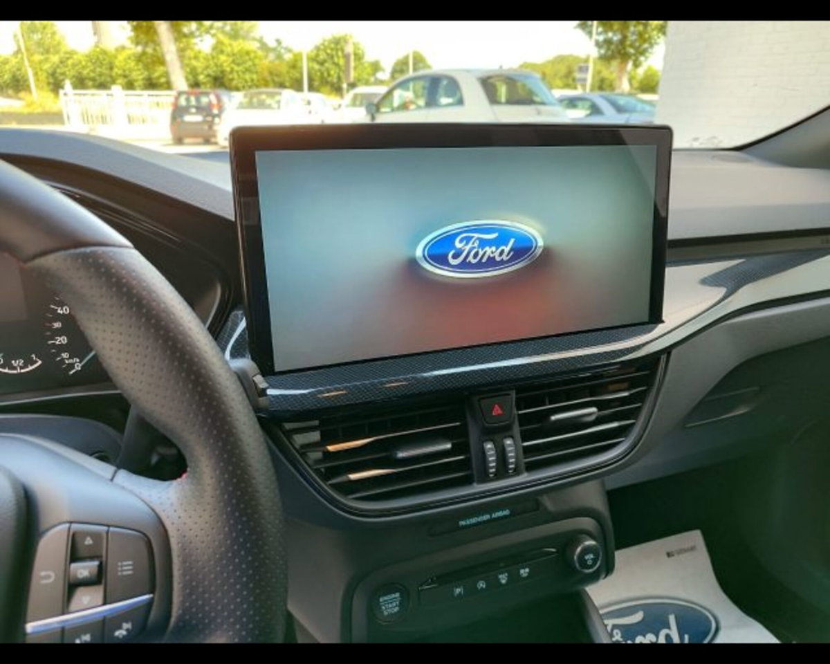 Ford Focus 1.0 EcoBoost Hybrid 125 CV Power. 5p. ST-Line Style (17)