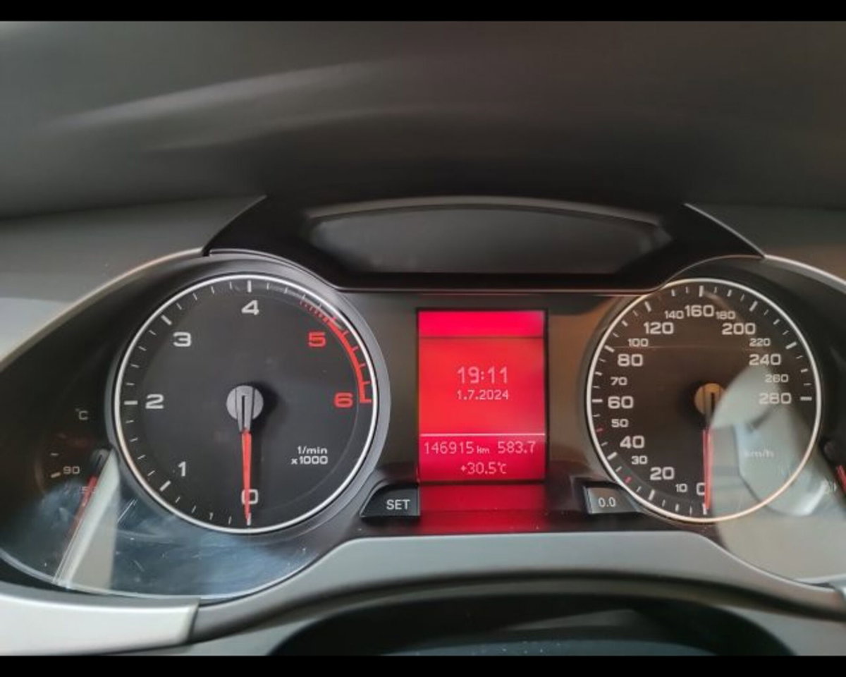 Audi A4 Avant 2.0 TDI 120 CV Ambiente (13)
