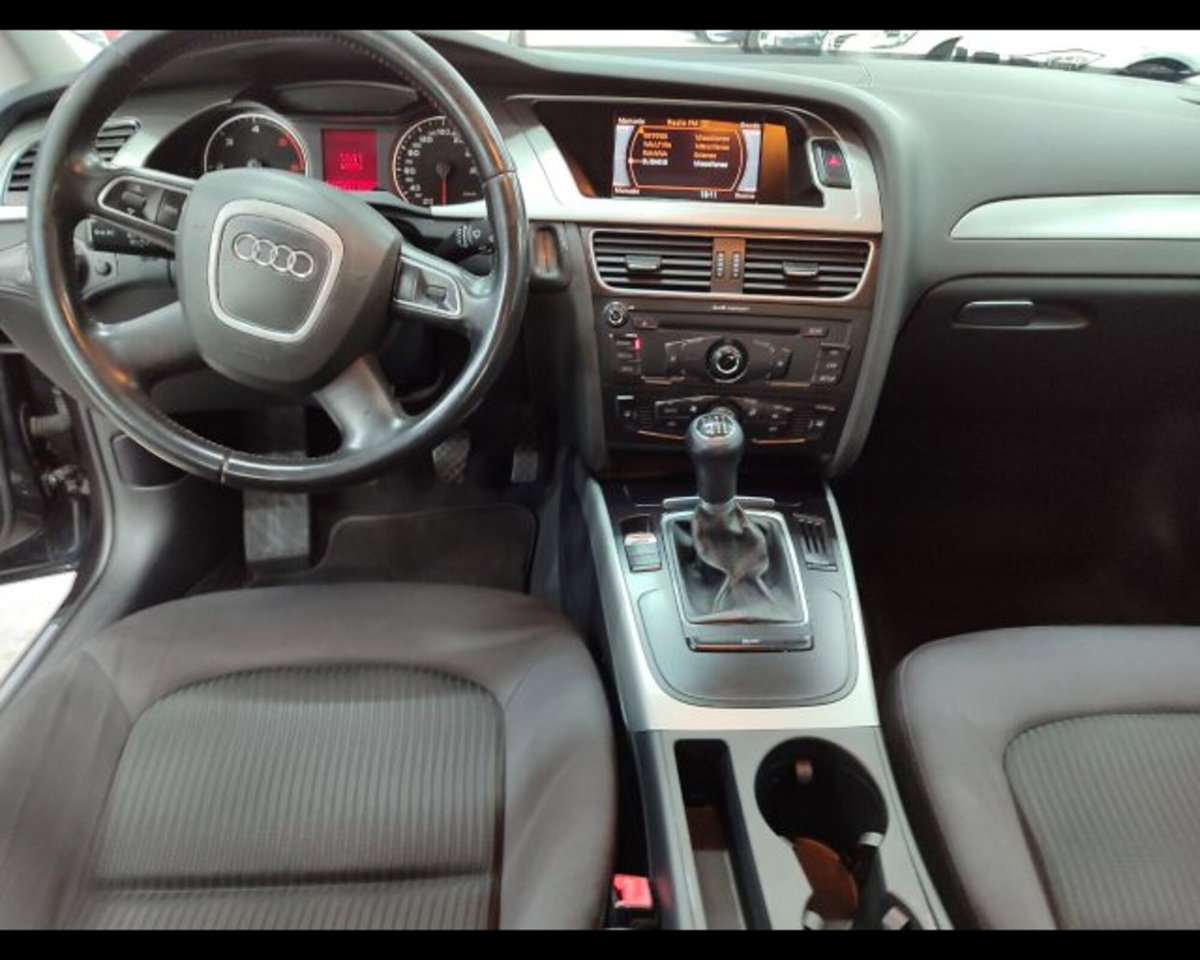 Audi A4 Avant 2.0 TDI 120 CV Ambiente (14)