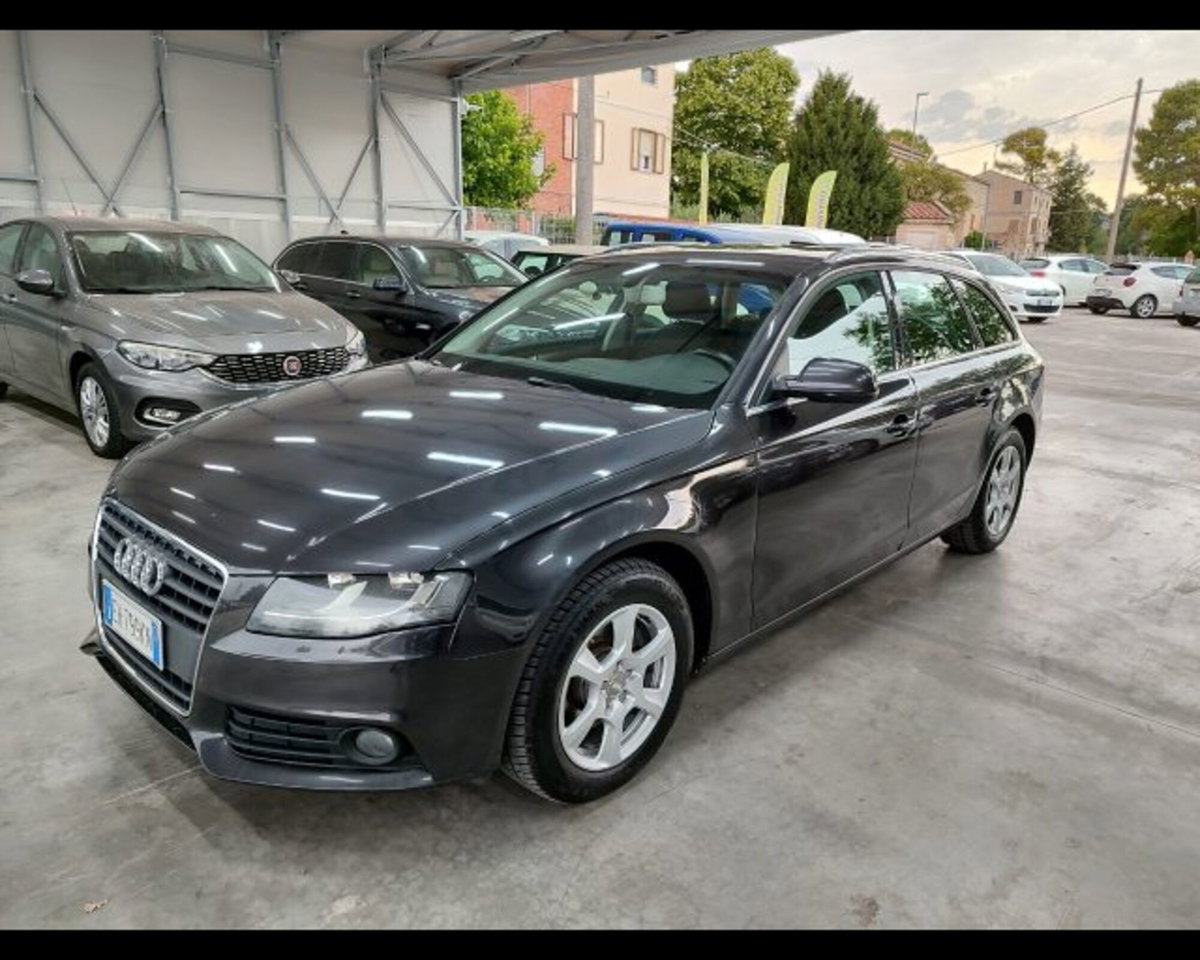 Audi A4 Avant 2.0 TDI 120 CV Ambiente (2)