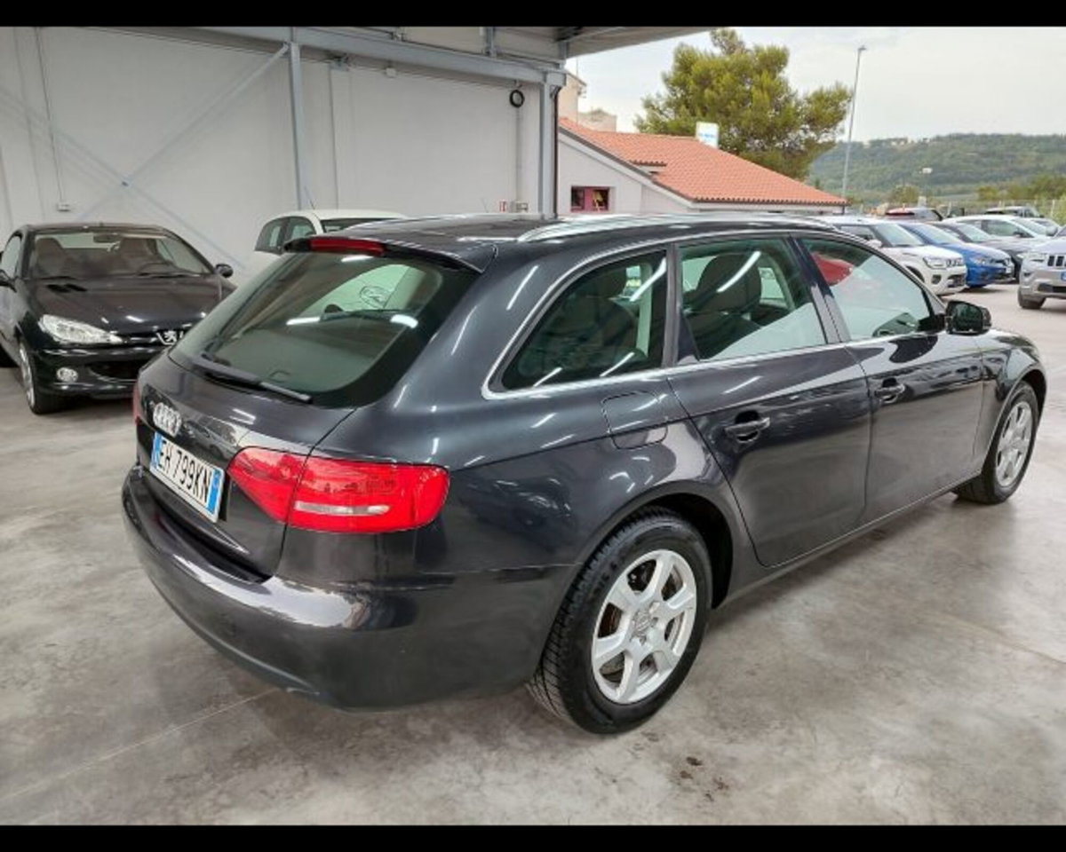 Audi A4 Avant 2.0 TDI 120 CV Ambiente (6)