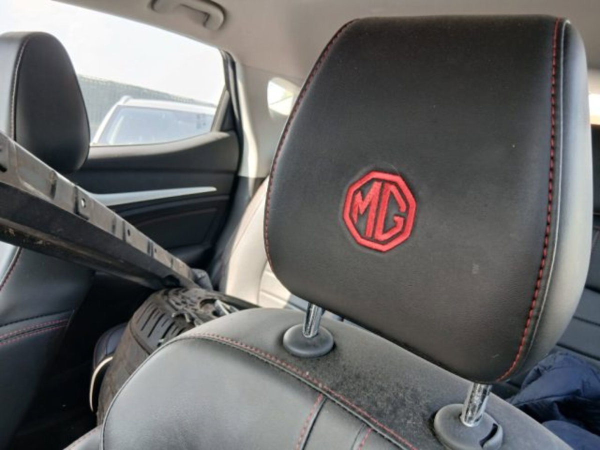 Mg ZS ZS 1.5 Luxury (17)