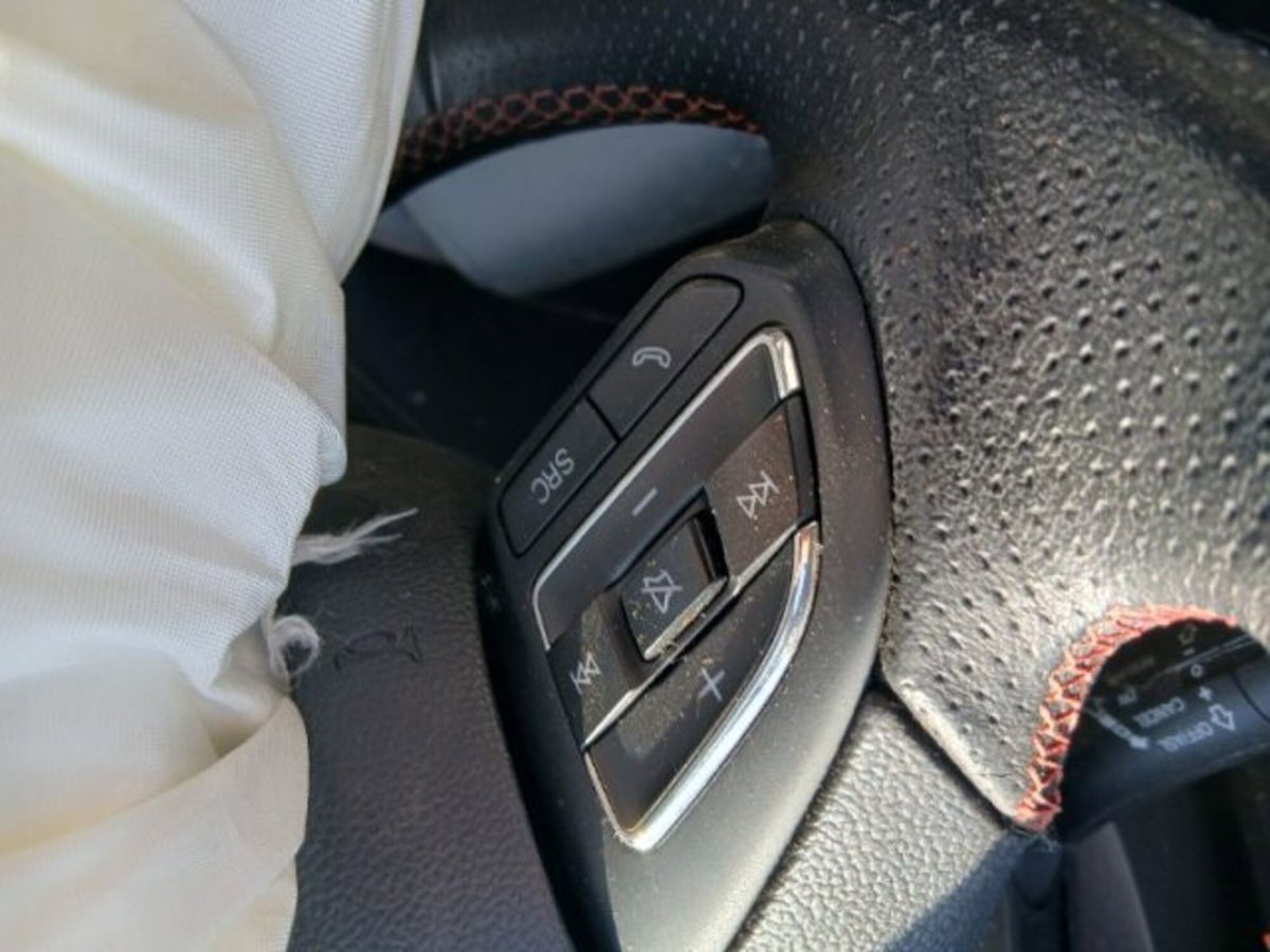 Mg ZS ZS 1.5 Luxury (20)
