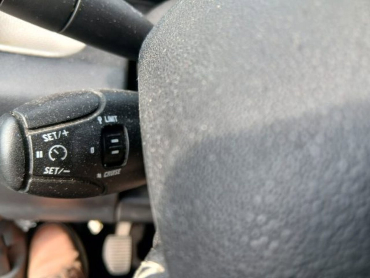 Citroen C3 Picasso 1.4 VTi 95 Exclusive Style (17)