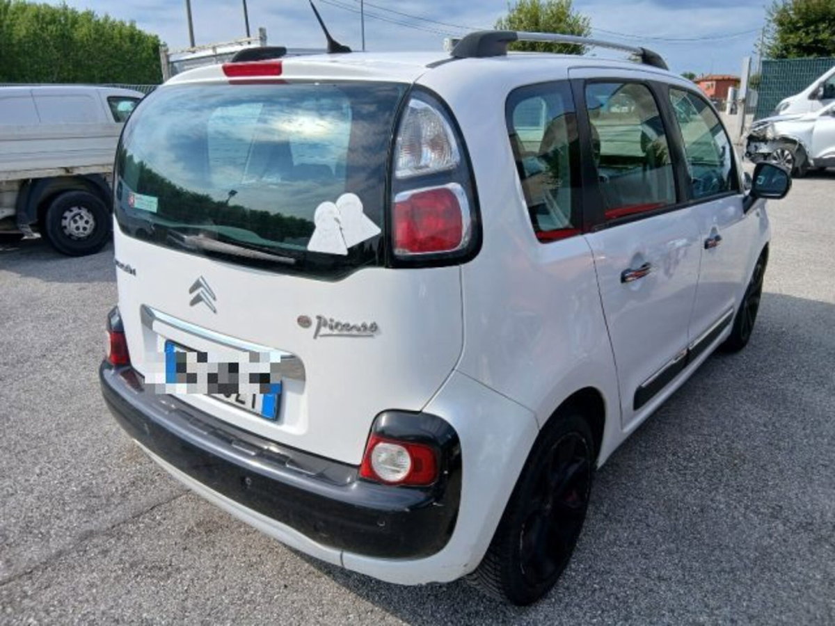 Citroen C3 Picasso 1.4 VTi 95 Exclusive Style (6)
