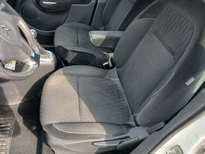 Citroen C3 Picasso 1.4 VTi 95 Exclusive Style (9)