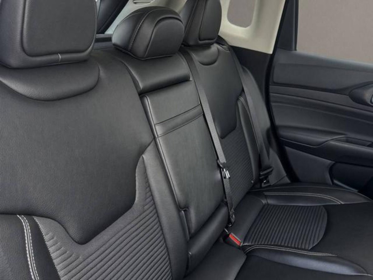 Jeep Compass 1.3 T4 190CV PHEV AT6 4xe Limited (13)