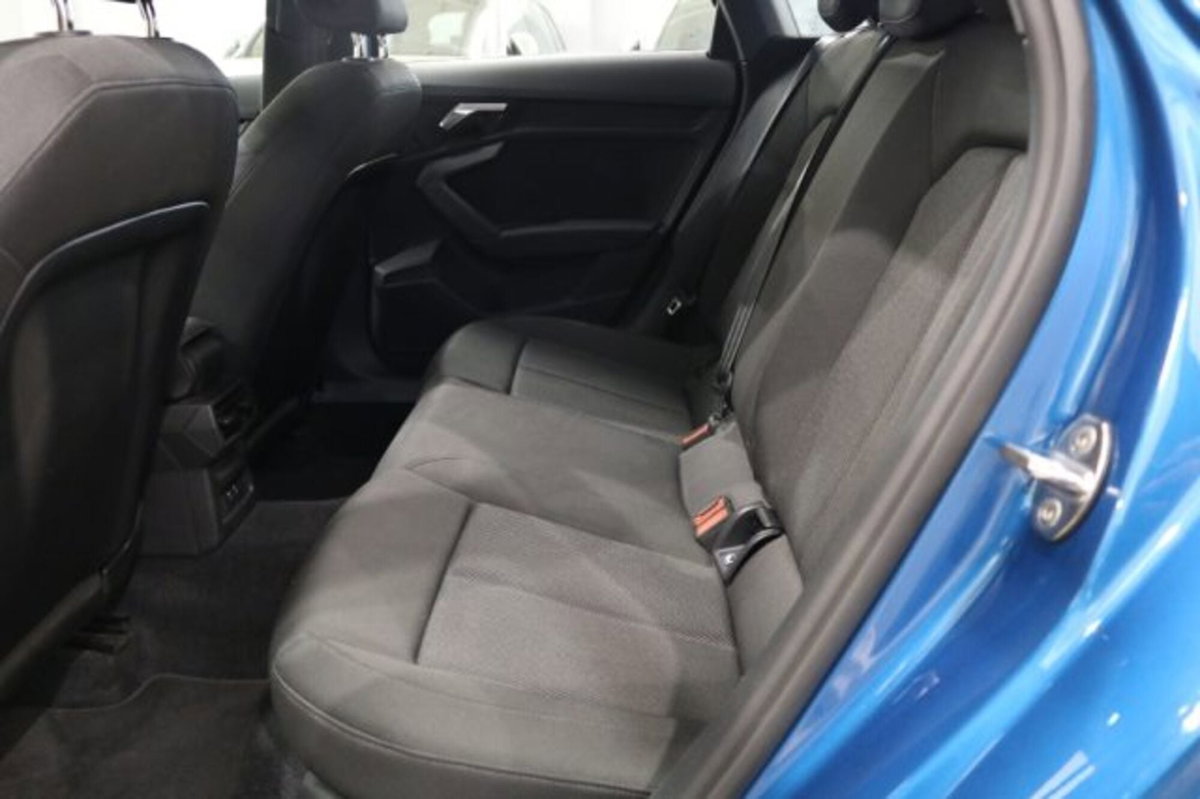 Audi A3 Sportback 35 TDI S tronic Business Advanced (11)