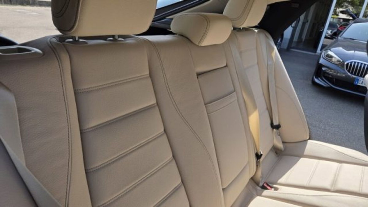 Mercedes-Benz GLE SUV 300 d AMG Line Premium Plus 4matic auto (17)