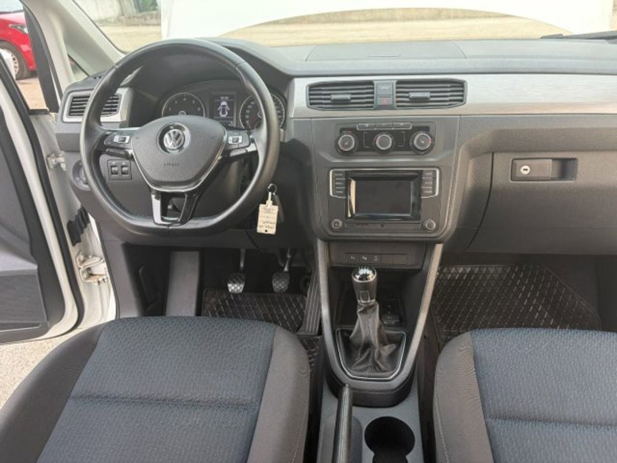 Volkswagen Caddy 1.4 TGI Trendline (19)