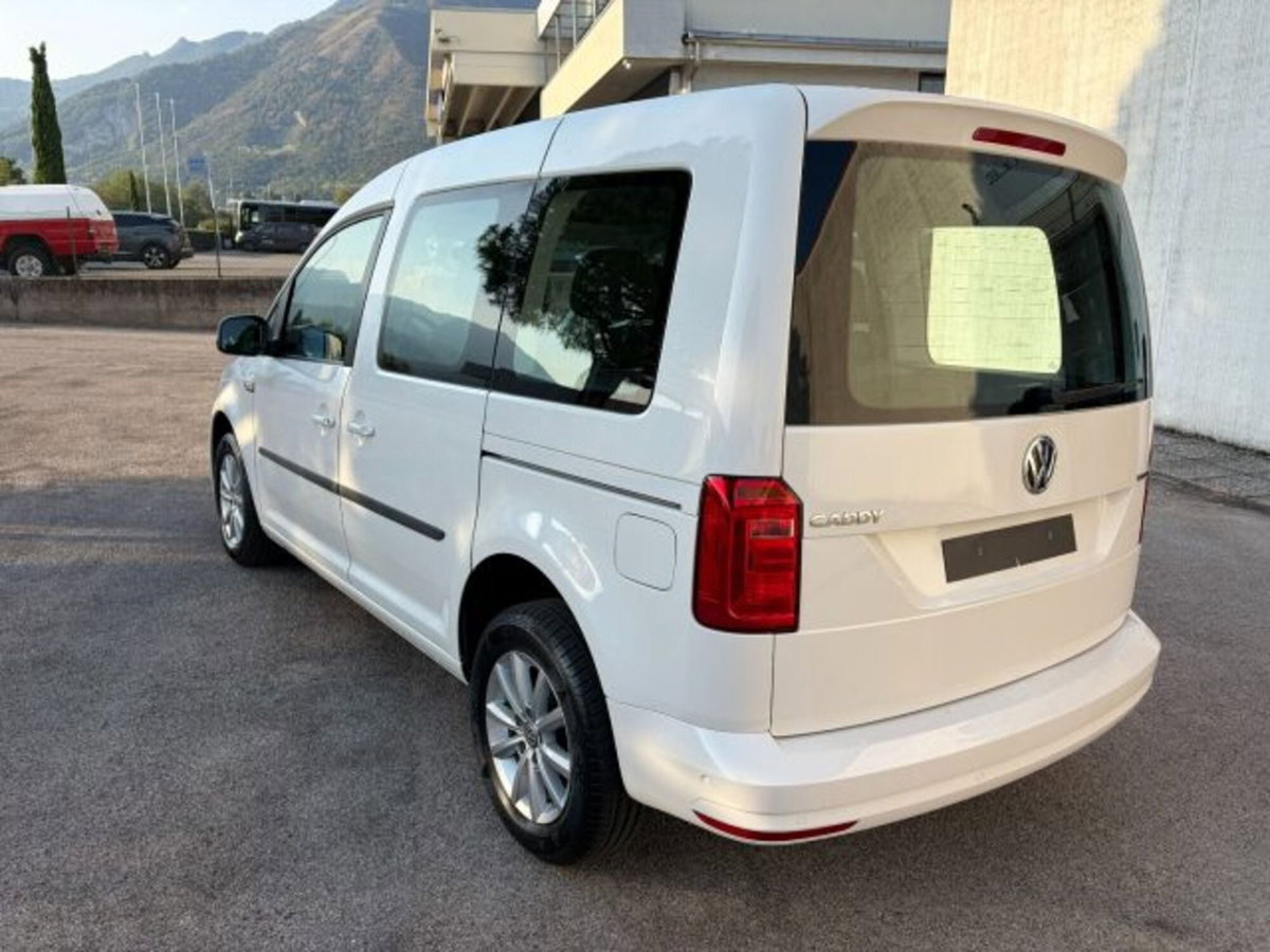 Volkswagen Caddy 1.4 TGI Trendline (7)