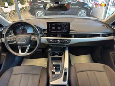Audi A4 Avant 30 2.0 tdi mhev S Line edition 136cv s-tronic (10)