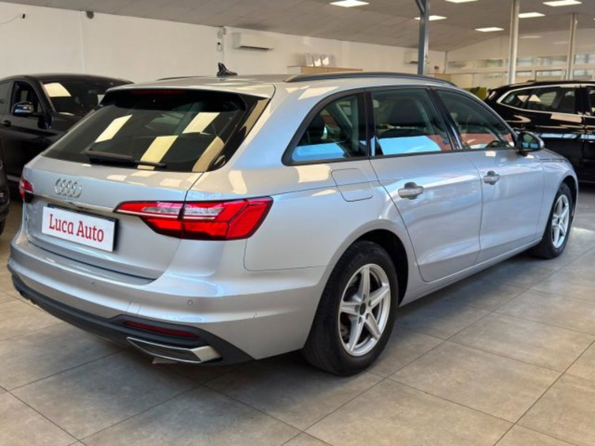 Audi A4 Avant 30 2.0 tdi mhev S Line edition 136cv s-tronic (4)