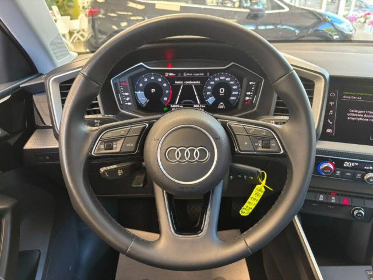 Audi A1 allstreet allstreet 30 TFSI S tronic Identity Contrast (12)