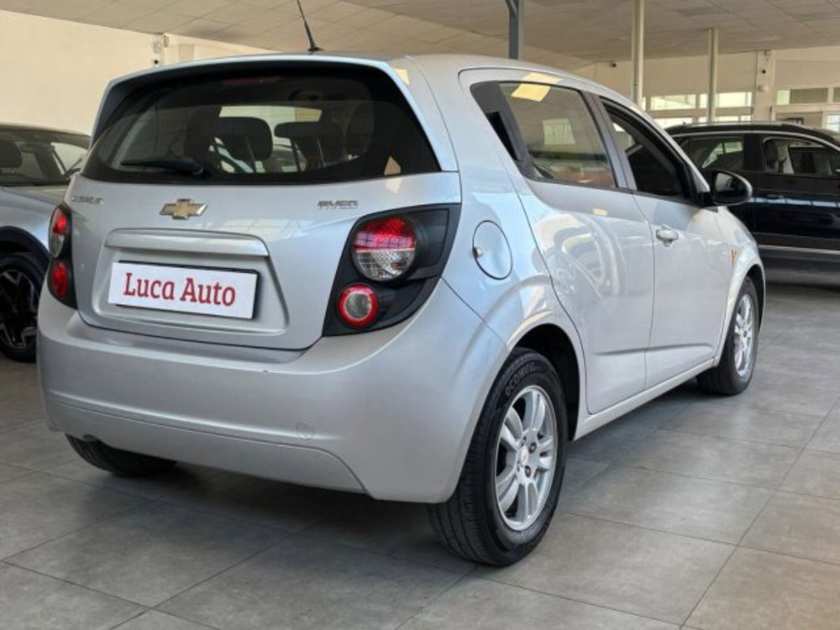 Chevrolet Aveo 1.2 86CV 4 porte LT (4)