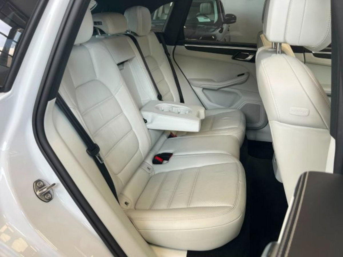 Porsche Macan 2.0 265cv pdk (9)