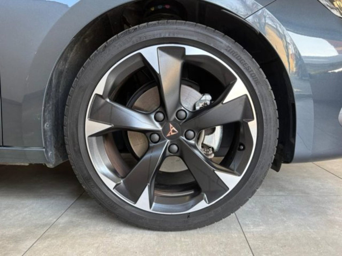 Cupra Leon Leon 1.5 hybrid 150cv dsg (7)