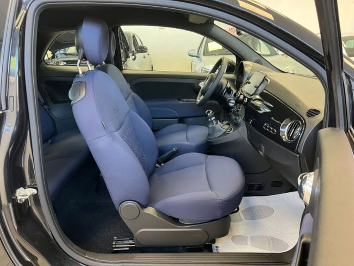 Fiat 500 1.0 Hybrid Red (9)