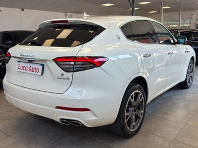 Maserati Levante Levante MHEV 330 CV AWD GT (4)