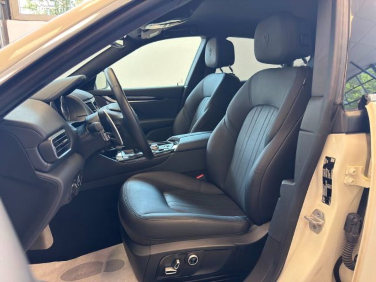 Maserati Levante Levante MHEV 330 CV AWD GT (7)