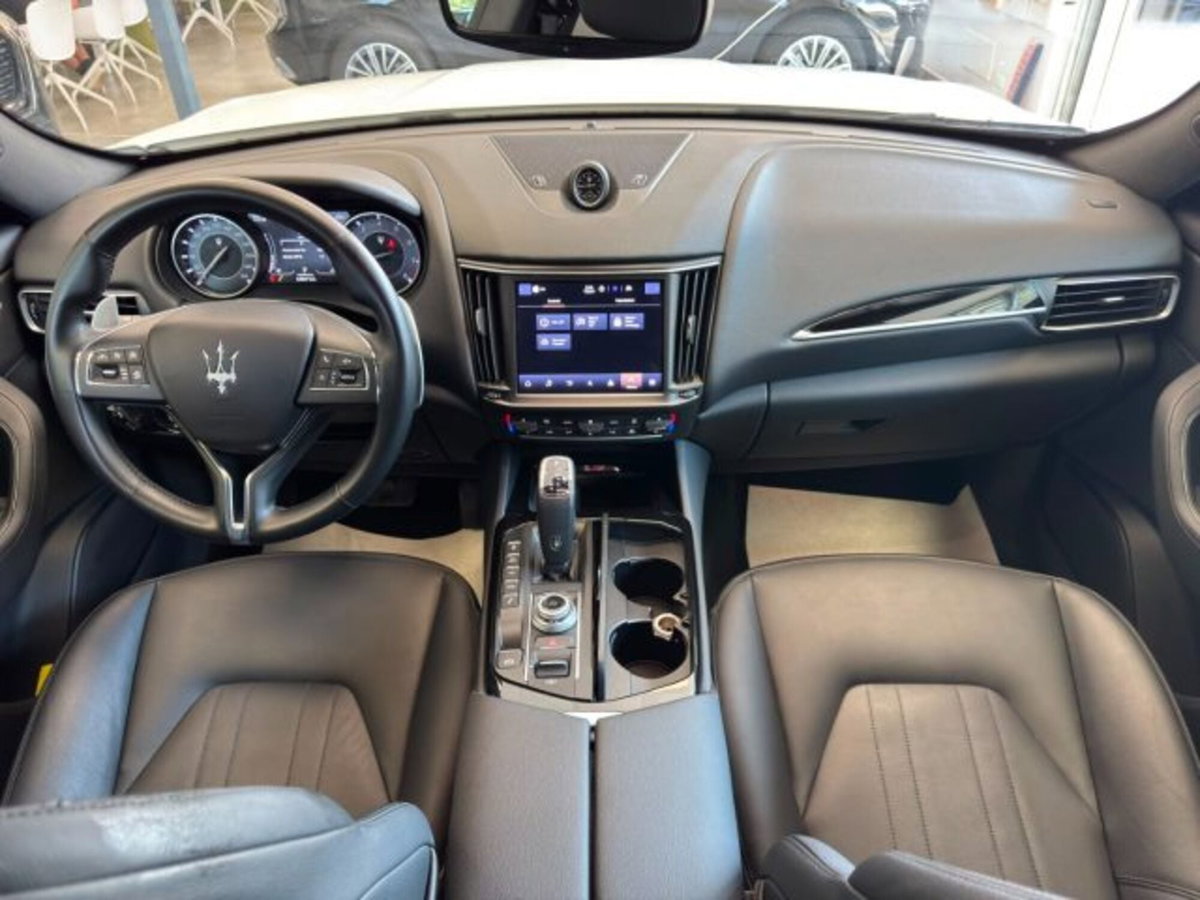 Maserati Levante Levante MHEV 330 CV AWD GT (9)