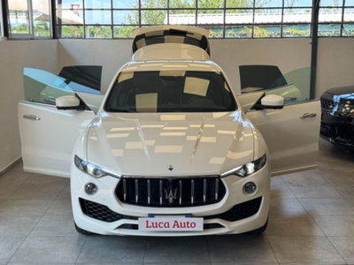 Maserati Levante Levante MHEV 330 CV AWD GT (2)