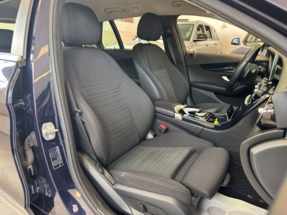 Mercedes-Benz Classe C Station Wagon 220 d 4Matic Auto Business (9)