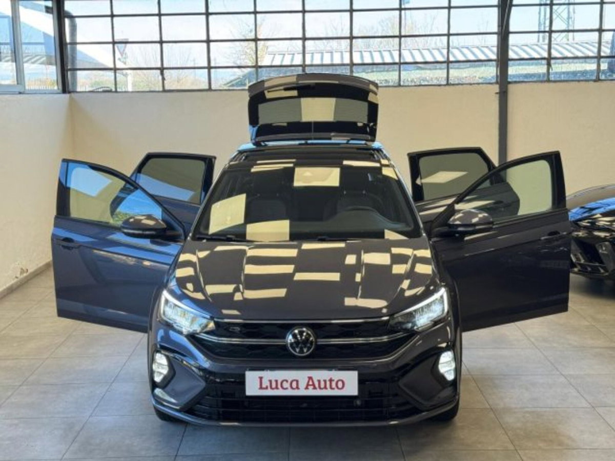 Volkswagen Taigo 1.0 tsi R-Line 115cv (2)