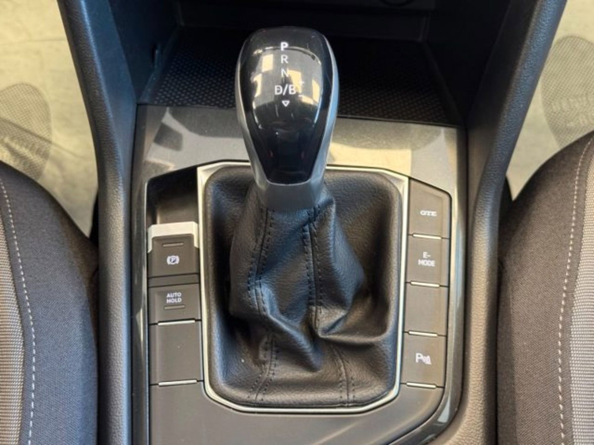 Volkswagen Tiguan 1.4 TSI eHYBRID DSG R-Line (14)