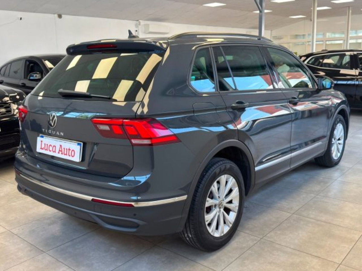 Volkswagen Tiguan 1.4 TSI eHYBRID DSG R-Line (4)