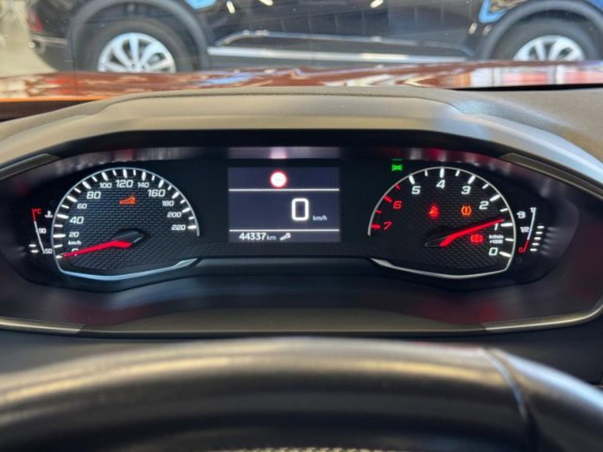 Peugeot 2008 1.2 puretech Allure s&s 100cv (13)