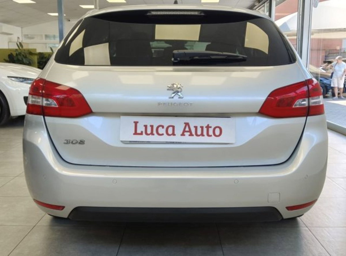 Peugeot 308 SW BlueHDi 120 S&S Allure (5)