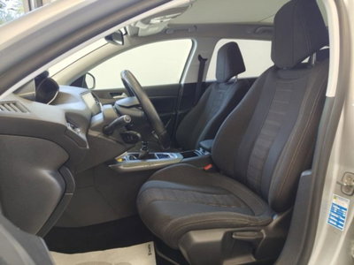 Peugeot 308 SW BlueHDi 120 S&S Allure (9)