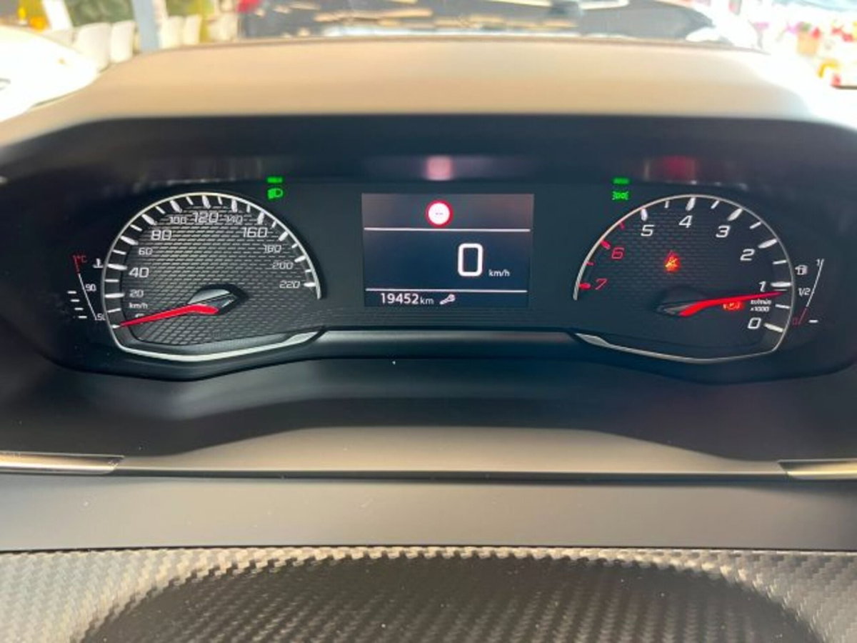 Peugeot 208 1.2 puretech Active s&s 100cv (13)