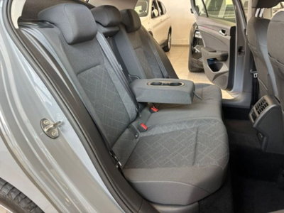 Volkswagen Golf 1.0 TSI EVO Life (15)