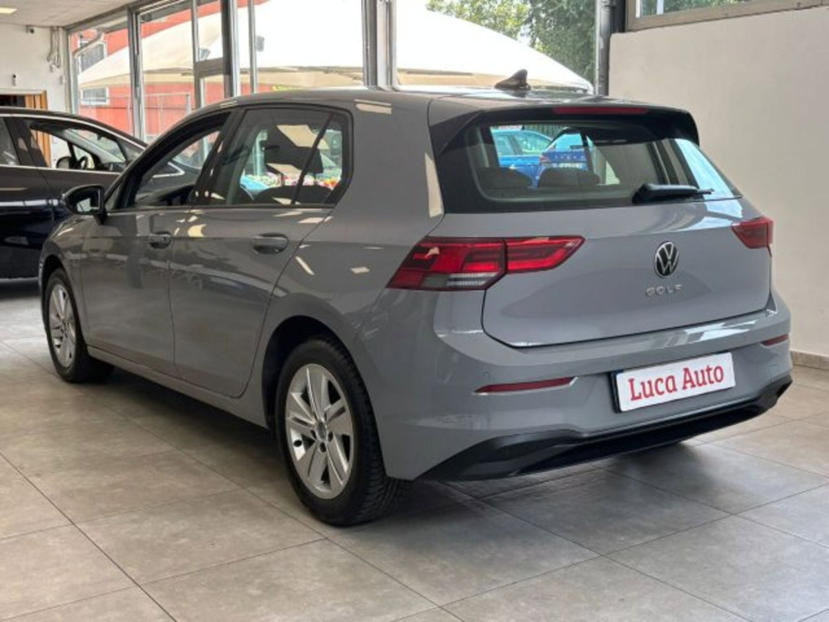 Volkswagen Golf 1.0 TSI EVO Life (6)