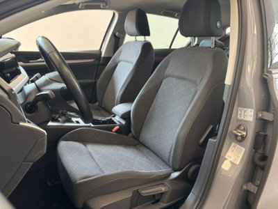 Volkswagen Golf 1.0 TSI EVO Life (8)