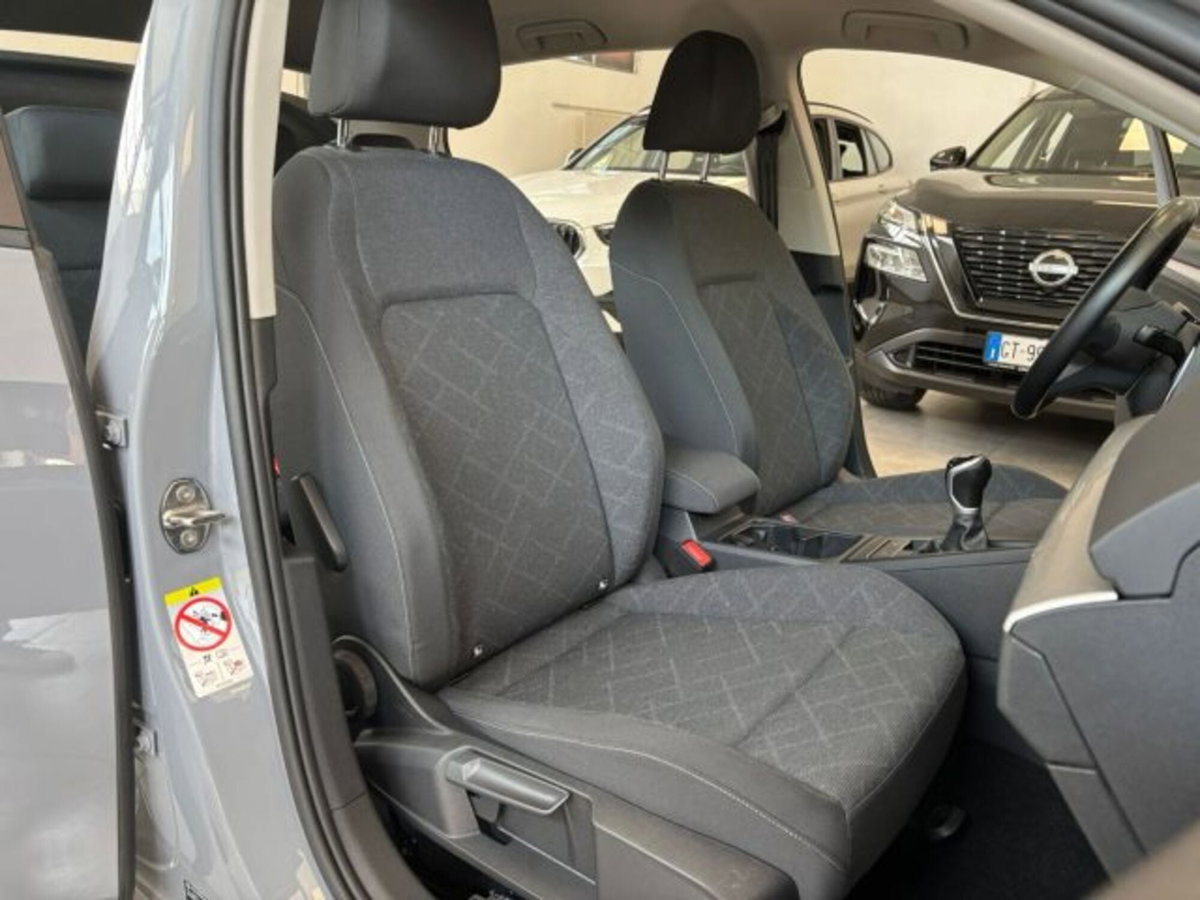 Volkswagen Golf 1.0 TSI EVO Life (9)