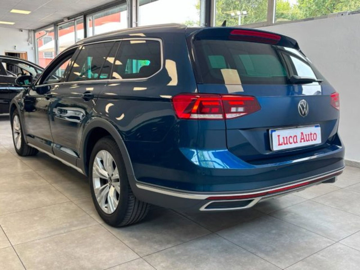 Volkswagen Passat Variant Alltrack 2.0 TDI 200 CV 4MOTION DSG (6)