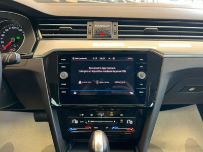 Volkswagen Passat Variant 2.0 TDI SCR 122 CV EVO DSG Business (14)
